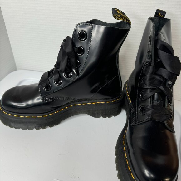 New Dr. Martens Molly Boots - Picture 1 of 7